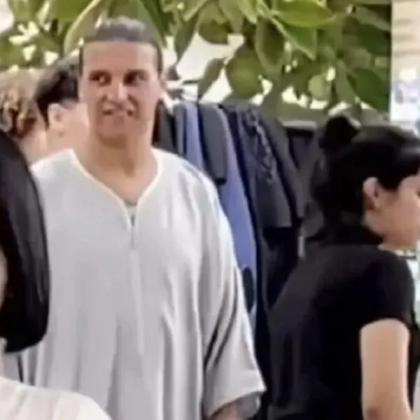 Ali B gespot in Marokko: beelden roepen vragen op over zijn toestand en toekomst