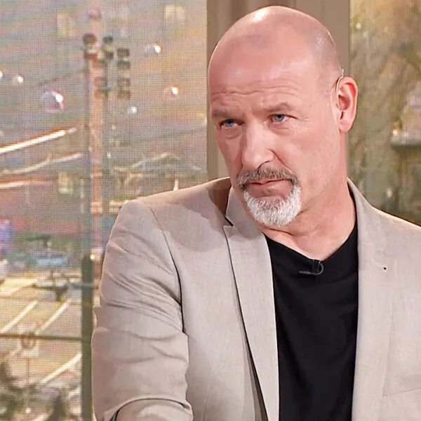 Eddy Zo&euml;y pauzeert werk na medische diagnose: wat we weten