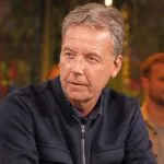 Valentijn Driessen (62) deelt openhartig hoe hij naar vriendschap en verbinding kijkt