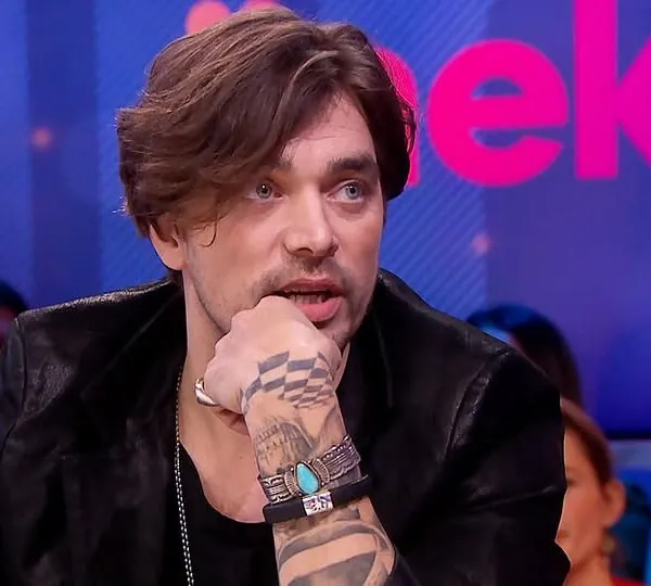 Waylon deelt kritische kijk op gebeurtenissen rond The Voice of Holland