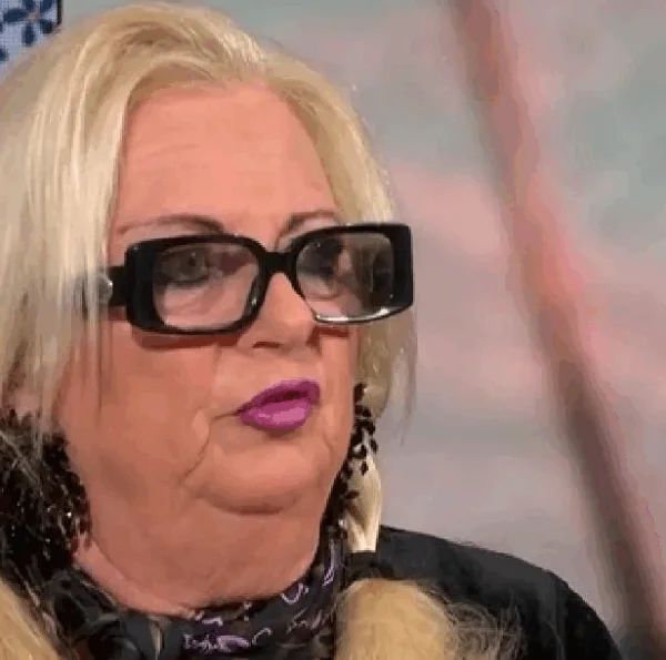 Familiedynamiek leidt tot verwondering aan tafel bij Shownieuws