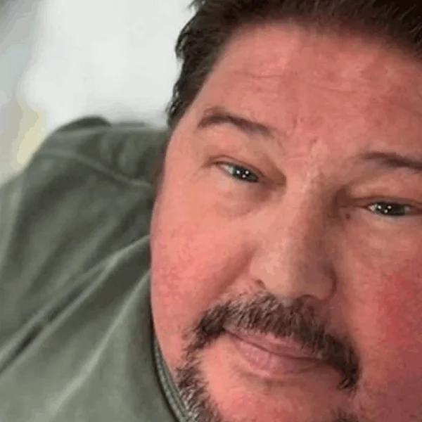 Martijn Krabb&eacute; blijft bij Kopen Zonder Kijken: zo ziet zijn toekomst eruit