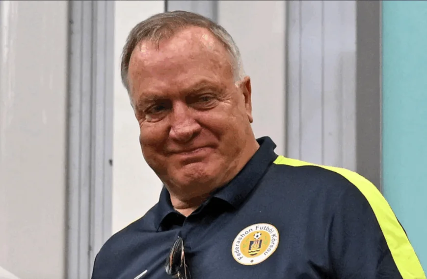 Dick Advocaat keert onverwachts terug naar Nederland: Cura&ccedil;ao mist zijn bondscoach tijdens belangrijke WK-wedstrijd