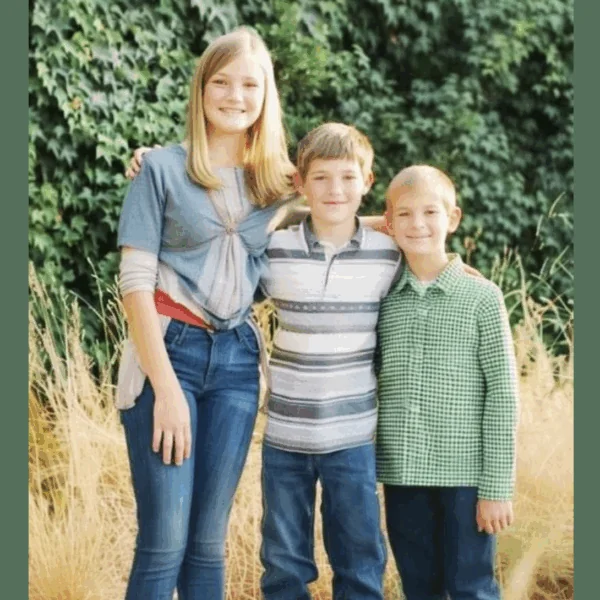 Tori werd op haar vijftiende onverwacht van haar ouders gescheiden &mdash; en bouwde daarna haar eigen toekomst op