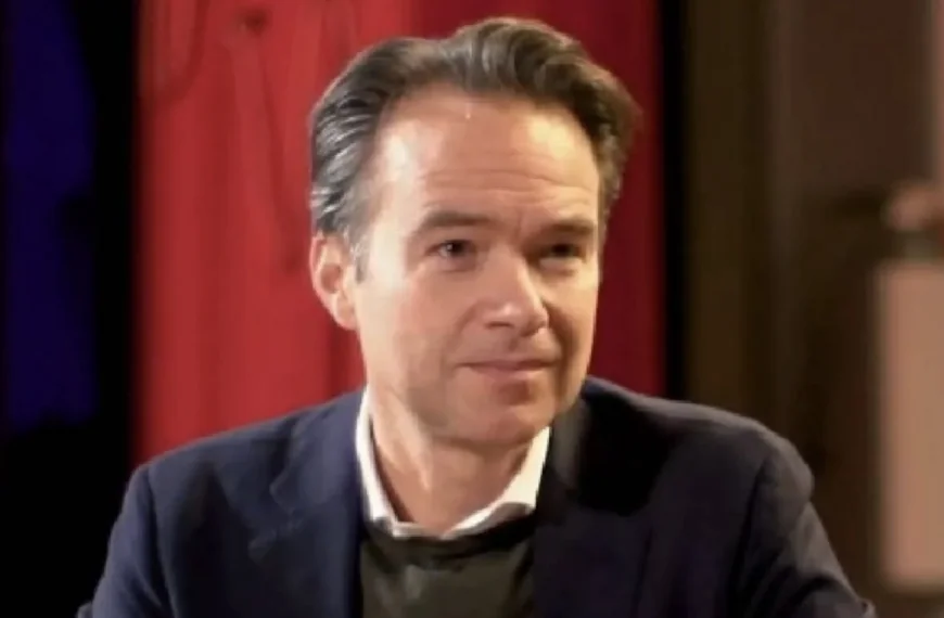 Waarom RTL-nieuwslezer Antoin Peeters al weken niet op tv verschijnt: hij deelt zelf een openhartige update