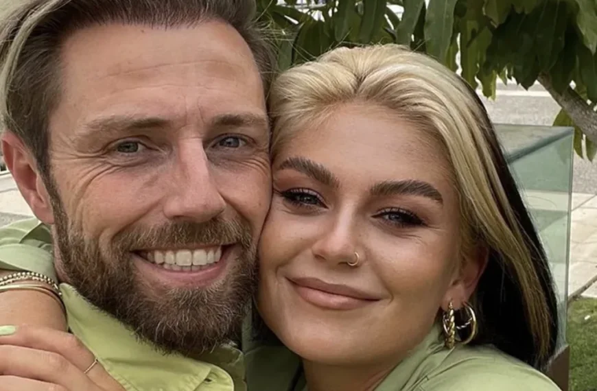 Roxeanne Hazes Straalt na Bijzonder Babynieuws: Vriendin Vernoemt Dochter naar Haar