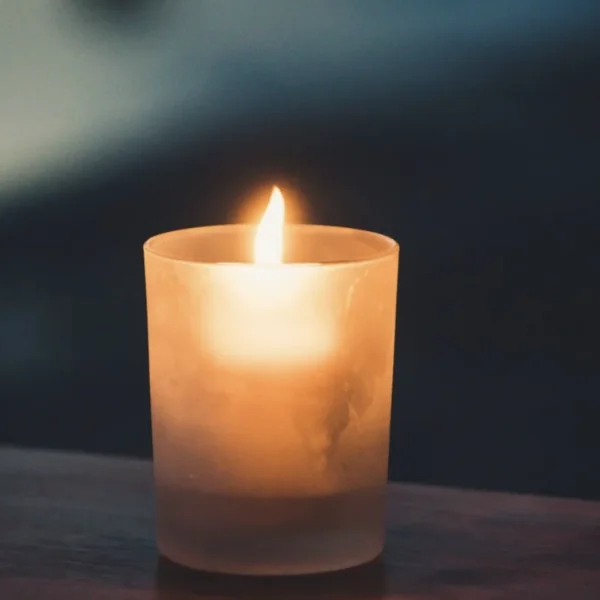 Ajax-Speler Reageert op Overlijden Vriendin: Hartverscheurend Bericht Na Tragisch Incident