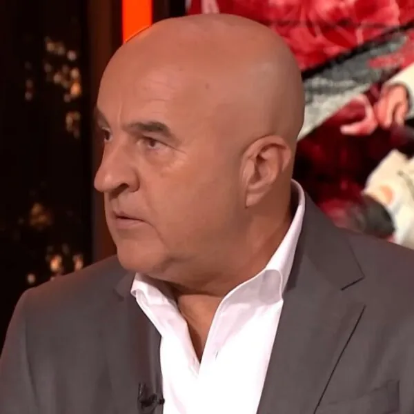 Online reageren veel mensen hetzelfde op John van den Heuvel na vrijspraak Marco Borsato