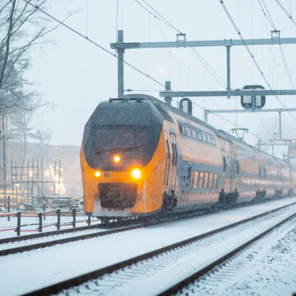 Reizigers in onzekerheid na alarmerend bericht van NS: winterchaos nog lang niet voorbij