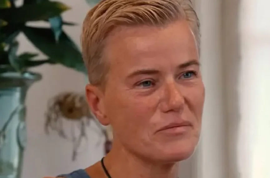 Ellie Lust deelt ontspannen vakantiefoto en krijgt warme reacties