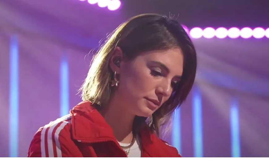 Zangeres Maan kiest zichtbaar voor vernieuwing: een bewuste stap in artistieke groei