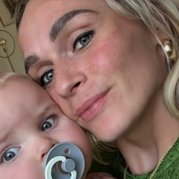 Irene Schouten deelt openhartig haar nieuwe werkelijkheid als moeder: zorg, hoop en kleine stappen vooruit