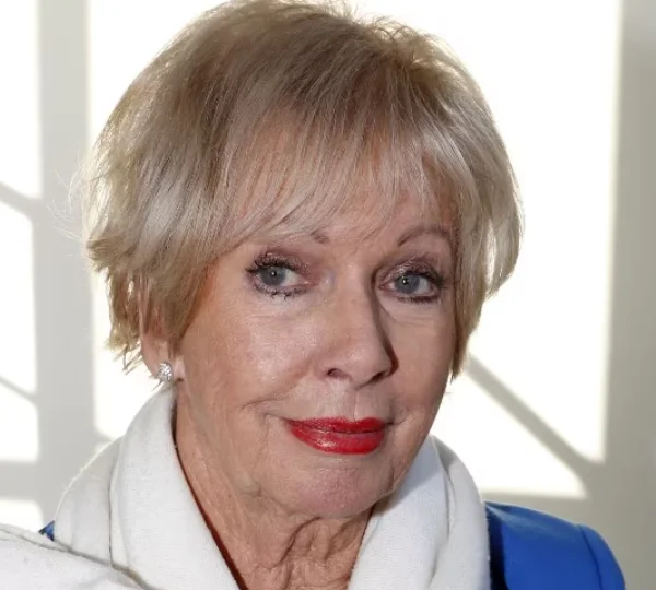 Ria Valk deelt persoonlijk levensverhaal en benadrukt kracht van het moment