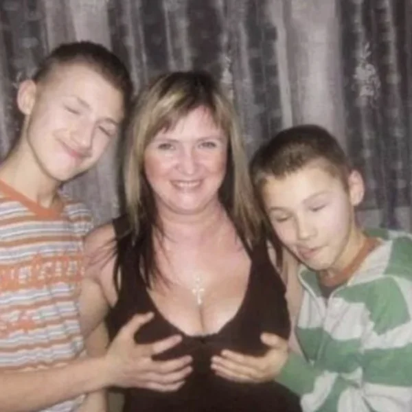 17 familiefoto&rsquo;s die z&oacute; ongemakkelijk zijn dat je spontaan meevoelt